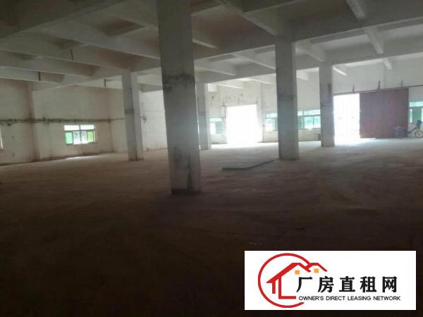 
		清湖地铁口一楼1300平米带装修厂房仓库招租
	