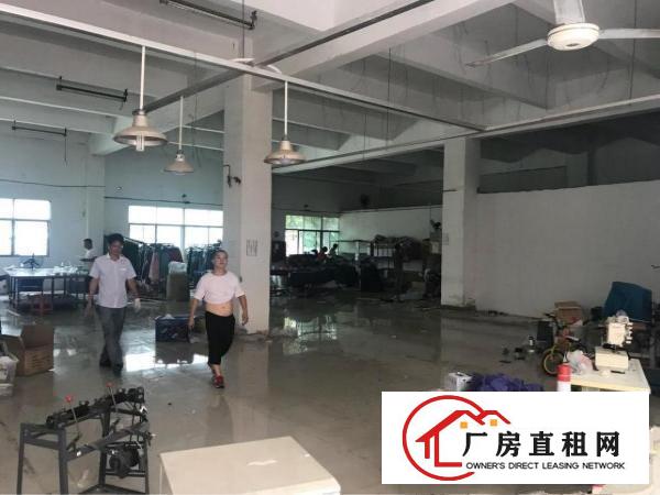 
		公明整栋4500平可办环评可分租厂房出租一楼高6米
	