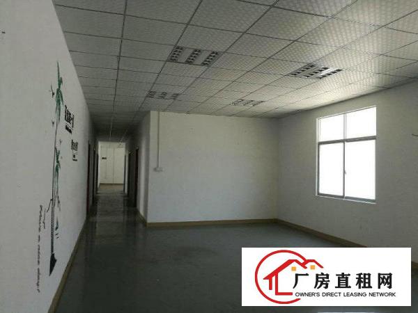 
		公明上村北环边楼上精装修免转让费2300平米
	