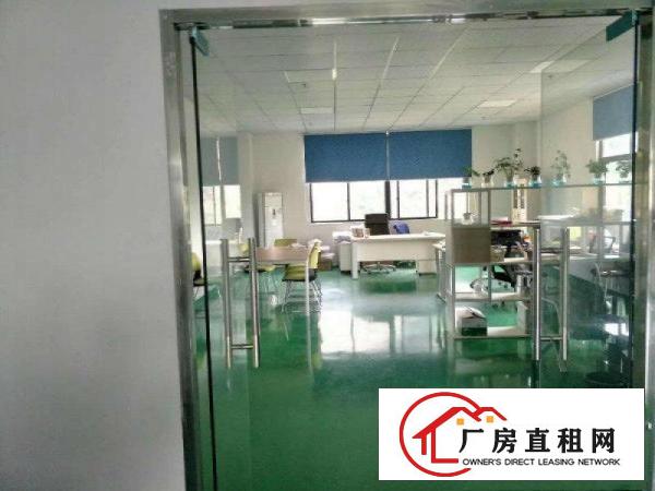 
		公明原业主一楼1000，楼上2000平厂房出租！
	