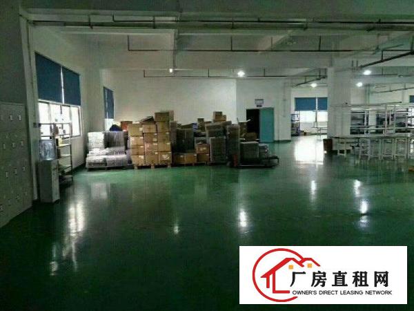 
		公明蒋石根玉路新出楼上680豪华装修厂房
	