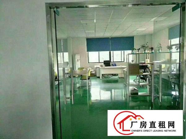 
		公明蒋石根玉路新出楼上680豪华装修厂房
	