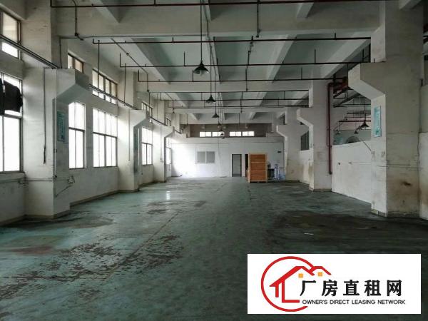 
		公明东坑松白路边新出1楼750平米带装修厂房招租
	