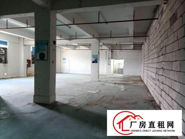 
		光明，公明上村新出楼上690平方带装修不要转让费
	