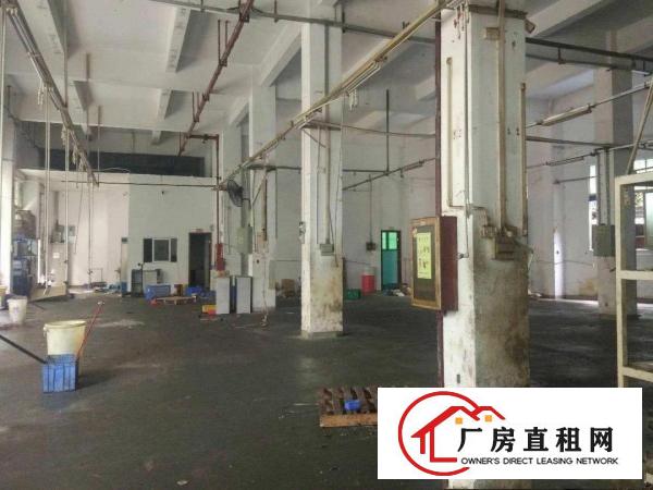 
		石岩北环路村委房1楼1200平，水电齐全，无转让费
	