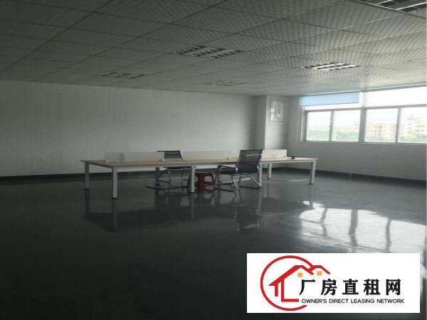 
		公明上村新园区三楼整层1450平方厂房出租
	