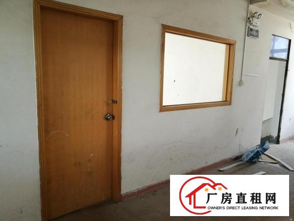 
		公明北环路16元厂房出租楼上1000平米
	