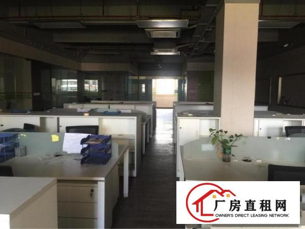 
		塘尾楼上豪华装修厂房3180平米招租
	