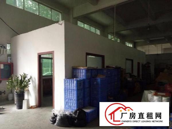 
		龙岗龙西新出一楼带地坪漆1600平厂房出租
	