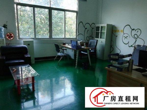 
		龙岗同乐新出楼上精装修1200平厂房出租无转让费
	