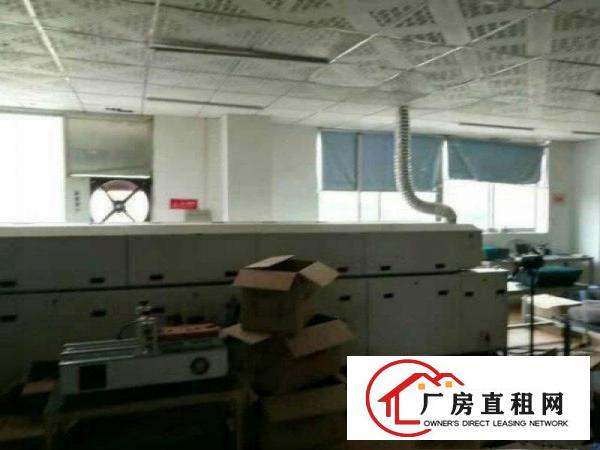 
		龙岗新出带装修厂房二楼1100平房东出租
	