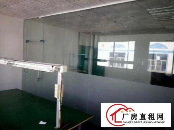 
		龙岗中心城南约带装修厂房1000平米出租
	
