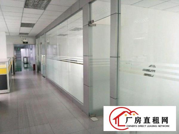 
		龙岗爱联地铁口原房东厂房出租1205平米带豪华装修
	