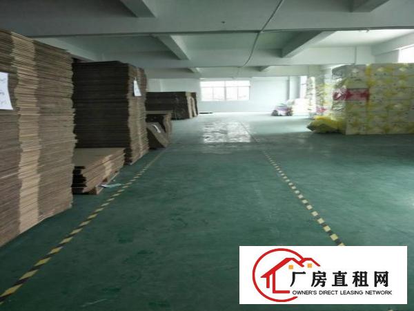 
		龙岗爱联新出原房东独门独院900平标准厂房招租
	