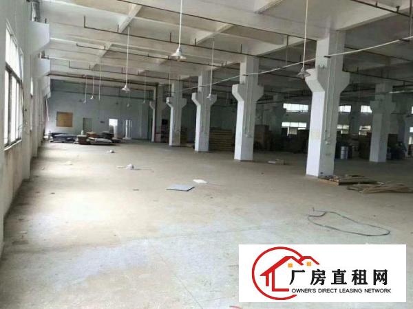 
		龙岗爱联新出原房东厂房2600平米带牛角层高6米
	