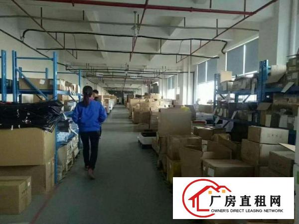 
		龙岗南联红本独院带喷淋两部货梯外观形象好空地大年限长
	