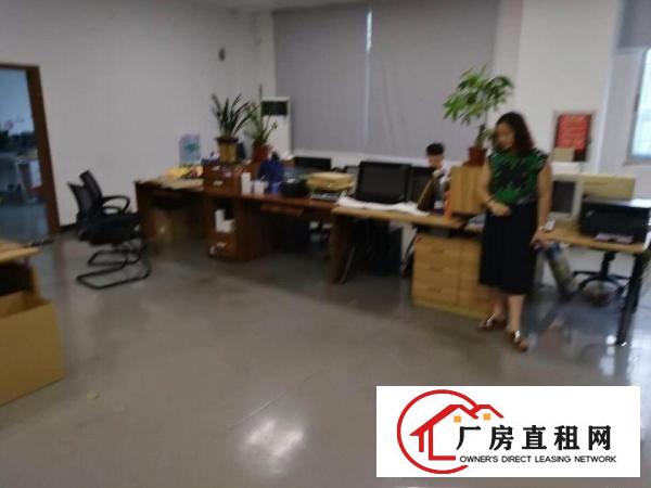 
		龙岗中心城独门独院厂房4500平米可分租
	