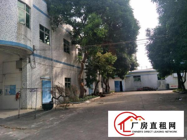 
		龙岗中心城地铁站旁原房东红本独院出租4000平米可做学校医院
	