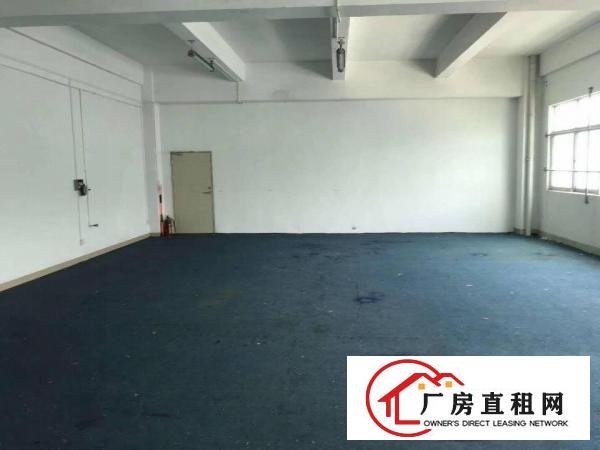 
		深圳大运爱联地铁站厂房1000平米实际面积出租带装修
	