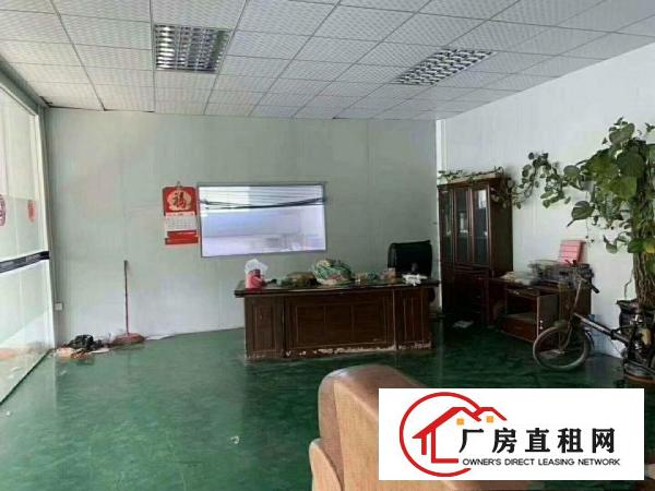
		龙岗龙东原房东厂房楼上带装修厂房550平米出租
	