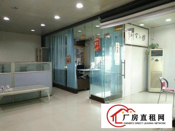 
		龙岗中心城爱联办公厂房350平米有电梯
	