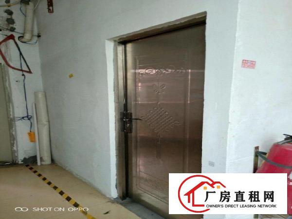 
		龙岗中心城南联怡丰路厂房450平米
	