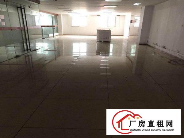 
		地铁口电商贸易仓库厂房办公方正光足免佣免管理费
	