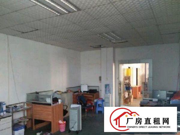 
		干道边楼上精装修380平标准厂房
	