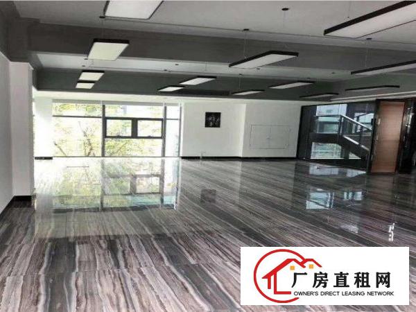 
		路边整层1600平带装修厂房招租大小可分租
	