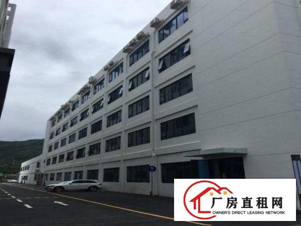 
		新出带装修无转让费厂房便宜出租大小分
	
