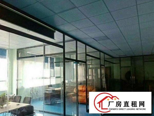 
		安良一楼1200平1400平800平1200平厂房出租
	