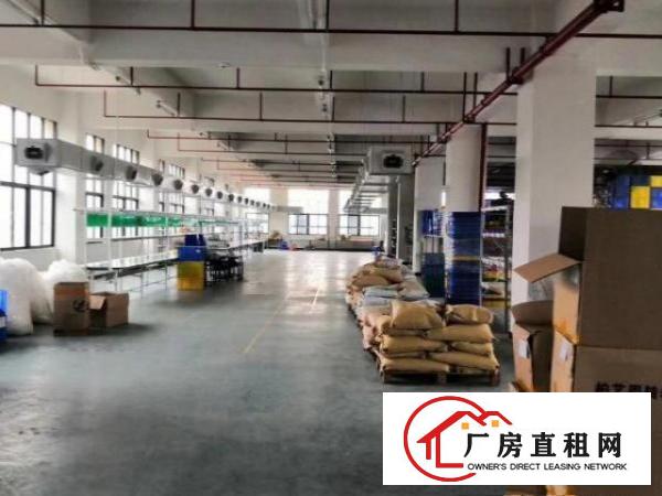 
		独院三楼整层出租面积1000平方
	