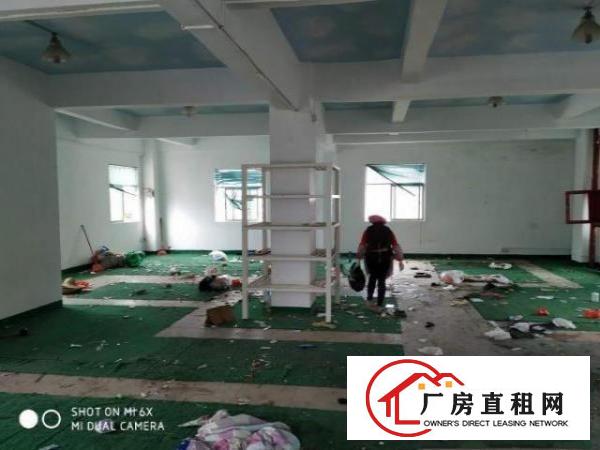 
		电商产业园1楼800平米出租(可分租)
	