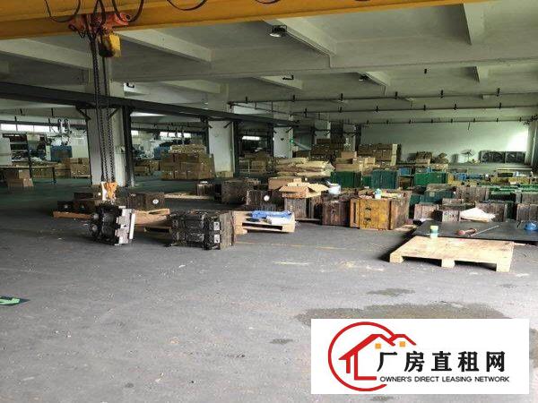 
		龙岗同乐社区大型工业区独院厂房一楼1600平可分租！
	