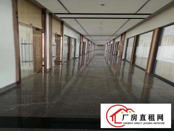 
		吉祥地铁站旁电商产业园1楼350平米
	