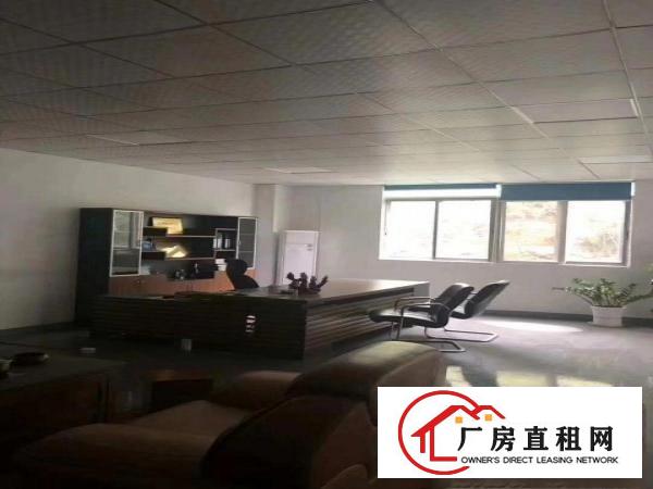 
		龙岗嶂背原房东独院三楼1200平带装修厂房出租可分租
	