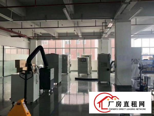 
		宝龙高科大道精装修1550平整层招租，无转让费
	