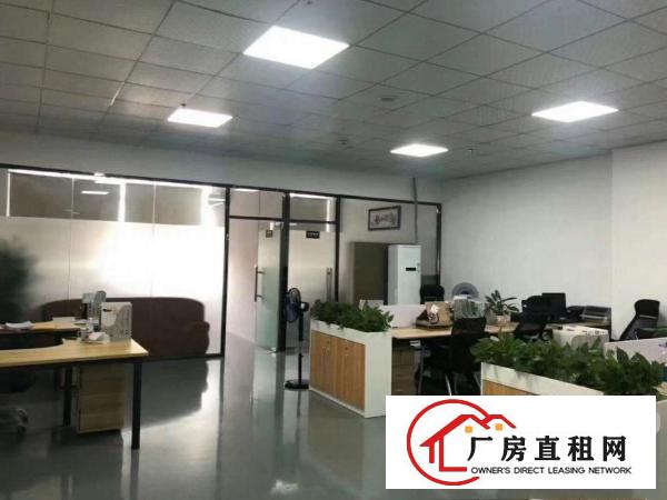 
		宝龙高科大道精装修1550平整层招租，无转让费
	