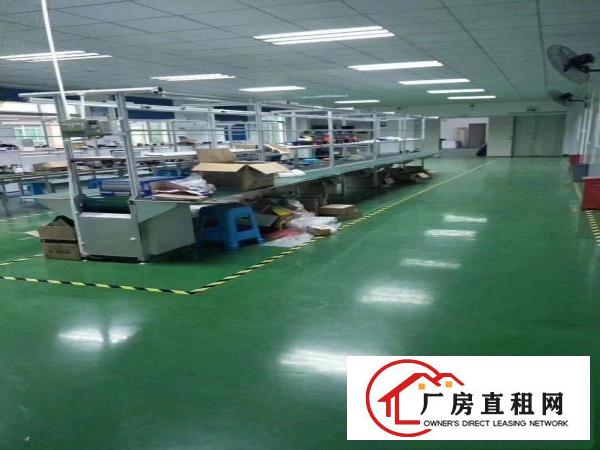 
		龙岗南联地铁口边新出680平带装修厂房
	