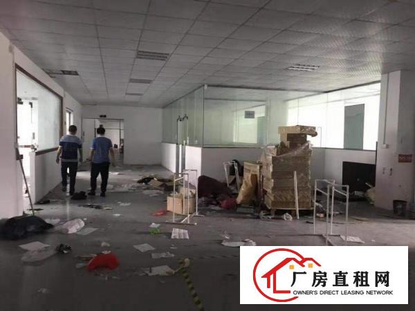 
		龙岗宝龙高新区二楼1650平带装修厂房出租可分租
	