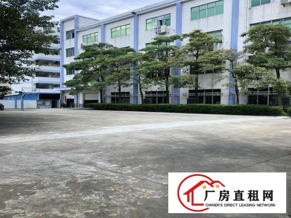 
		龙岗爱联嶂背大道原房东红本独院厂房3600平米出租
	