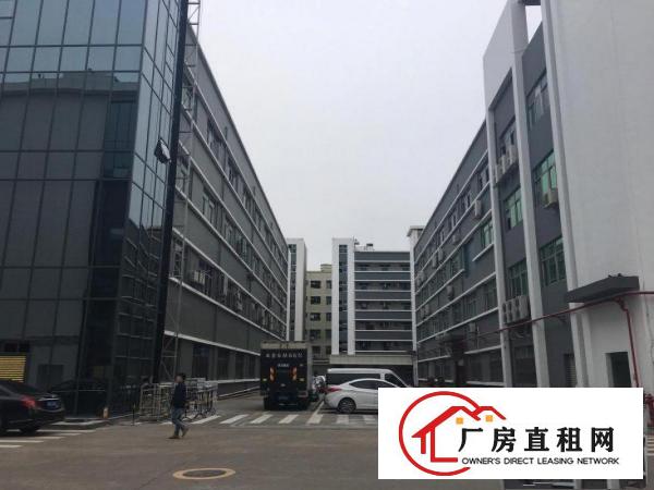 
		个人诚意出租地铁旁200到2000平方精装修厂房
	