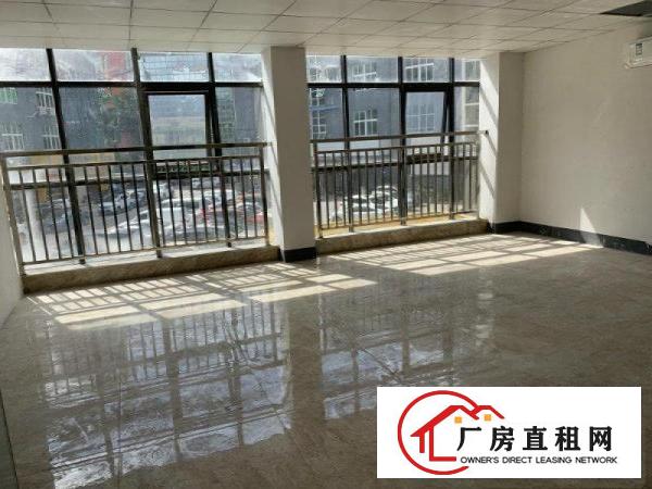 
		物业直招龙岗南联地铁口精装办公室出租80平2500元
	