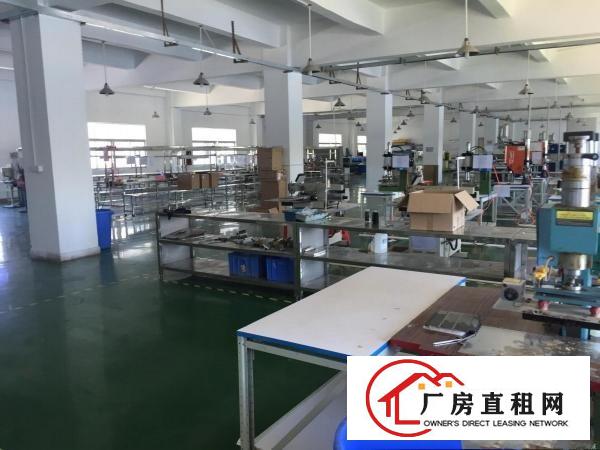 
		龙岗吉祥地铁站龙腾工业区独院厂房6600平米可分租
	