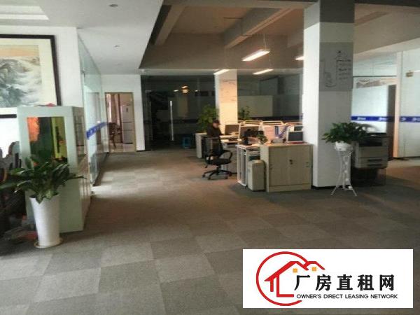 
		南联地铁站精装修300/700/2000平方可分租
	