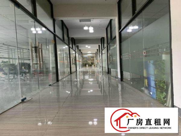 
		龙岗南联地铁口70平仓库出租2170元月
	