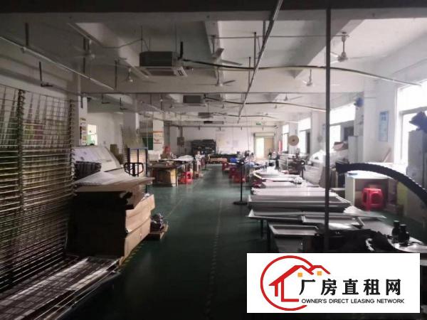 
		龙岗龙东新出楼上1200平米实际面积带装修租17
	