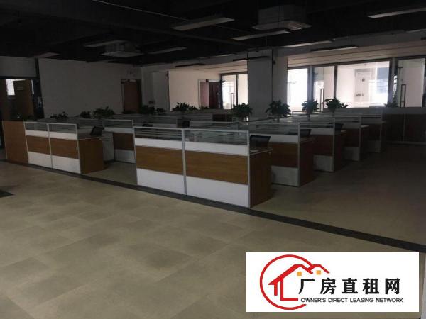 
		南联地铁站独院厂房招租7500平方大小分租
	