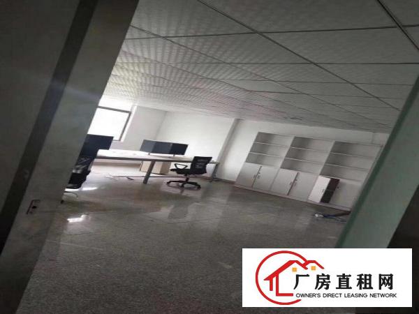 
		12元出租龙岗五联原房东二楼1200平简装修厂房
	