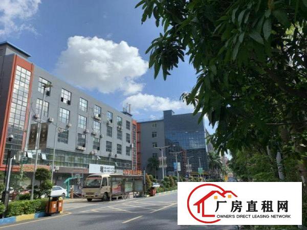 
		龙岗南联地铁口仓库小加工厂房招租22元平起
	